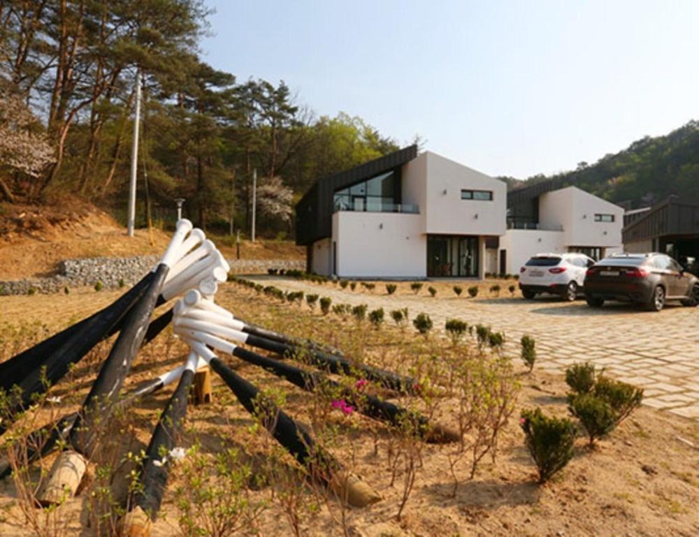 Mungyeong Arten Pool Villa Extérieur photo